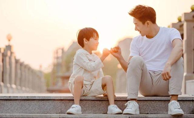 你的育儿经：父母把爱集中在一个孩子身上，是一个极大的错误
