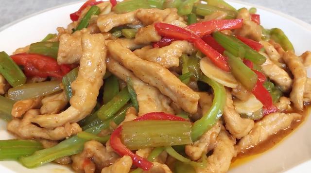 炒瘦肉时，不要直接下锅炒，教你正确做法，肉鲜嫩入味，不腥不柴