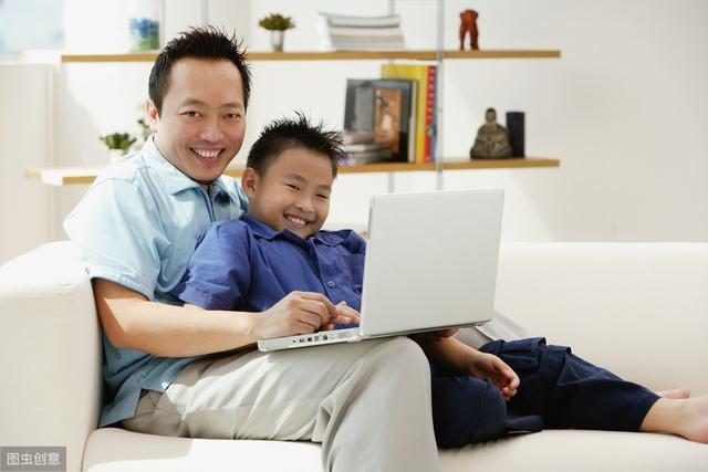 「你的育儿经」家有男孩怎么养？记住这几个“舍得”，孩子越来越接近成功