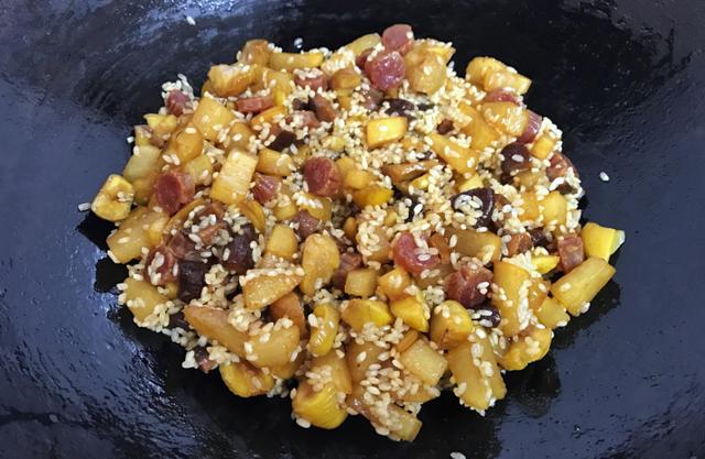 学会这懒人焖饭，喜欢的配菜自己放，菜饭一锅出