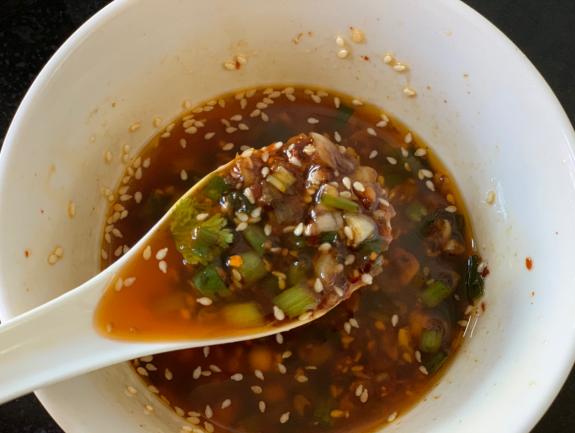 豆腐皮这样做，大人小孩都爱吃，简单好做，麻辣鲜香吃不够