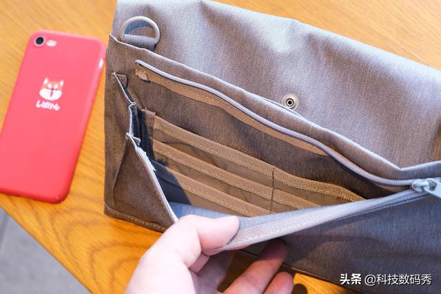 宜丽客手包、数码收纳包，秋冬季节小哥哥、小姐姐出行的最爱