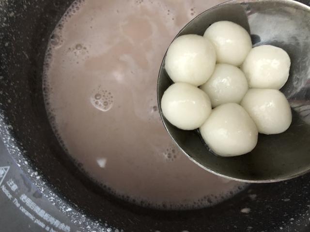 天冷最爱这糖水，5块钱煮一锅，香甜软糯热乎乎，比奶茶更好喝