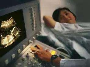 南浔的梦|孕期做几次B超检查为宜？准妈早做“计划”，做多恐对女宝有隐伤