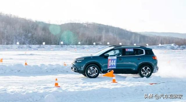 东风雪铁龙又双叒叕来踢馆了，天逸勇夺CCPC冰雪挑战双冠王