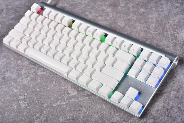 Cherry MX Board三款机械键盘开箱：主流本家信仰