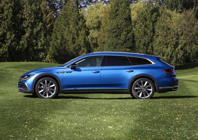 最美大众终于来了！新款大众CC家族正式上市，24.99万起