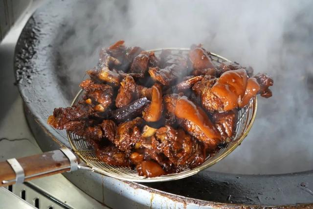 羊肉|在嘉过年：教你做红烧山羊肉