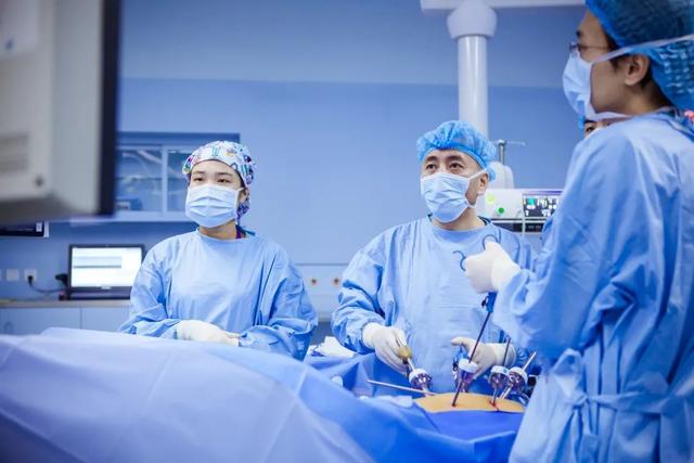 微创|郑民华：中国微创外科开拓者