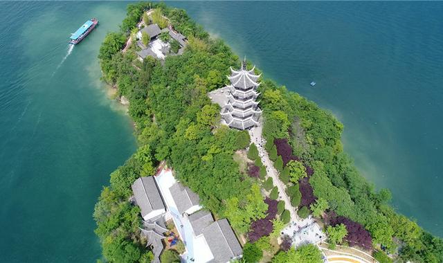 「旅行柚子君」岛上气候宜人，“画里瀛湖，梦中水乡”的风景如画