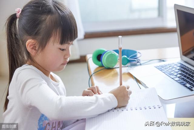 超级宝妈|别人家孩子样样精通，我家孩子啥也不会，为啥总输在“起跑线”上
