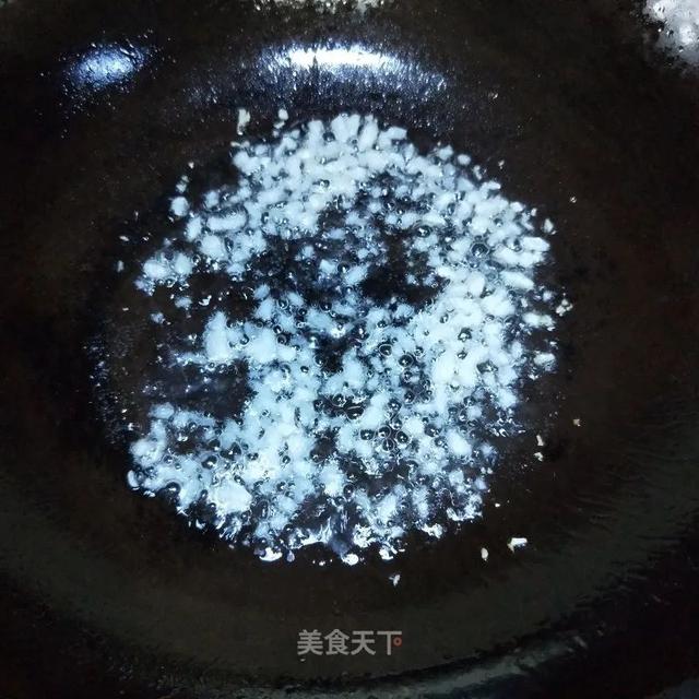 天冷就要吃的热乎的粉丝煲啊！浓浓的汤汁真的暖胃又开胃