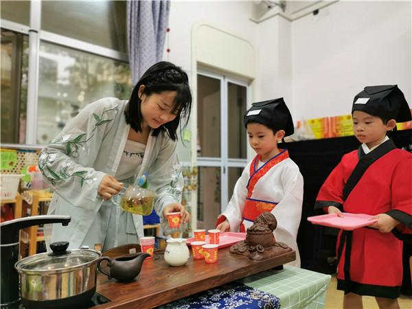红网|“世界那么大我想去看看”雨花区教育局一幼欢庆儿童节