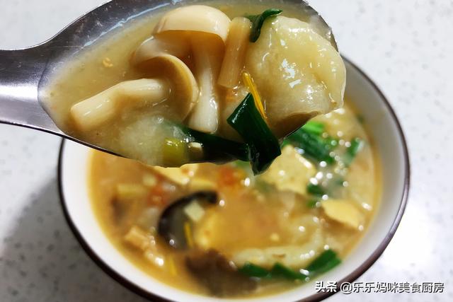 明日大雪，用6种食材做一锅特色面食，好吃又营养，冷天吃真舒服