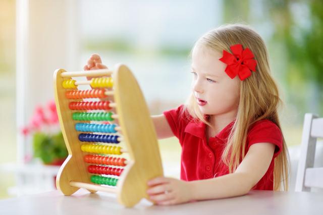 「超级宝妈」数学启蒙就是教孩子数“123”吗？恐怕你对数学的误会太深了