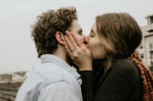 男人特别是过了50岁，每年去检查一次前列腺，能更好的保护它