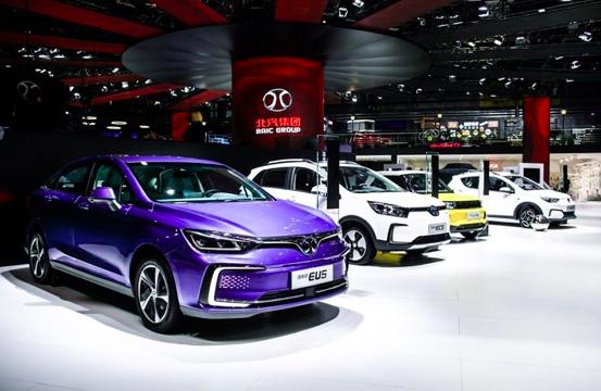 新能源两极分化，补贴退坡才知道谁在裸泳