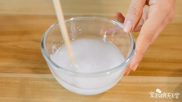 你的育儿经：宝宝把面汤也喝个底朝天！这一碗补锌增食欲、补水通便润肠
