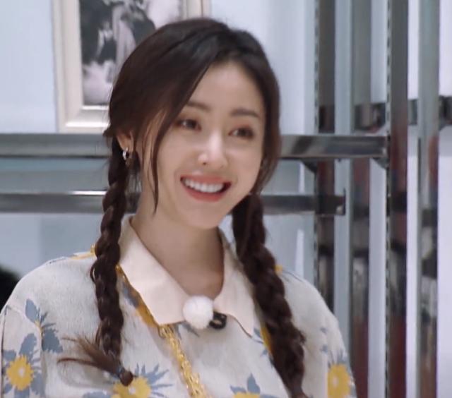 甜味超标|郭麒麟给张天爱挑衣服，沙子爹却嫌太短，宋妍霏的表情是我本人了