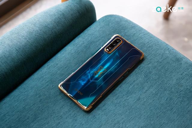 召唤师们的通行证，就是OPPO Find X2英雄联盟限定版