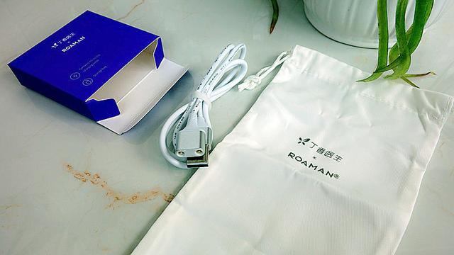 口腔清洁新工具，深度洁牙新体验——罗曼与丁香医生联名款冲牙器