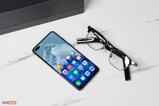 HUAWEI X GENTLE MONSTER Eyewear II 评测：精致小巧的时尚单品