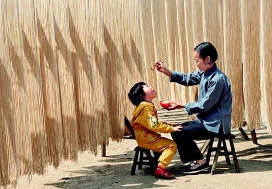 【超级宝妈】老人带娃惯用的这些口头语，以为是对孩子好，实则是害了孩子