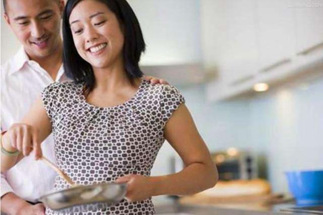 #你的育儿经#孕期内爸爸惹妈妈生气，胎宝宝会觉察到，还会“记仇”