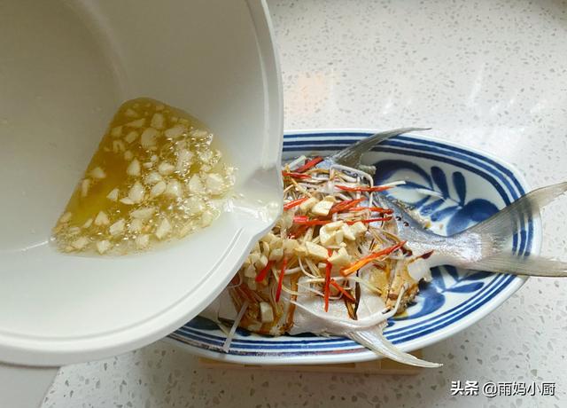 天冷了孩子迷上吃鱼，不腌渍不红烧，上锅蒸一蒸，美味健康不上火