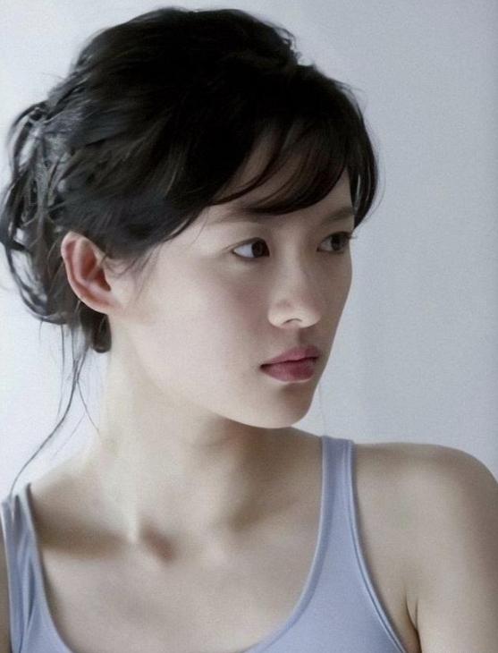 叶舞翩翩|章子怡17岁时有多撩人？大学时期旧照曝光，这才是真正的“玉女”