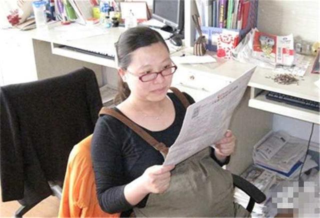 超级宝妈|家长投诉举报班主任，怀二胎请产假耽误孩子学习：成绩下降谁负责