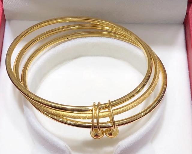时尚迪科30多克的黄金手镯，有哪些款式时尚大方，适合30多岁女人佩戴