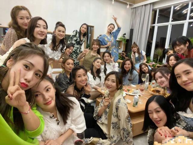 沐若清辰|《乘风破浪》姐姐们小心机！刘芸只p自己排挤吴昕，丁当内涵卖惨