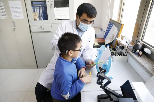 视力|儿童视力保护不容忽视！用眼半小时 休息五分钟