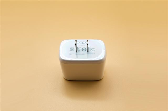 [环球网]120Hz屏旦用难回！OPPO Find X2 Pro评测：揭秘三摄问鼎世界第一