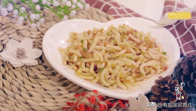 【你的育儿经】酸酸甜甜易消化，补锌辅食的好选择「酸甜鸡肉乌冬面」