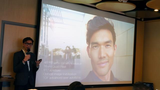 motorola razr 5G 外形手感评测 |硬核测评