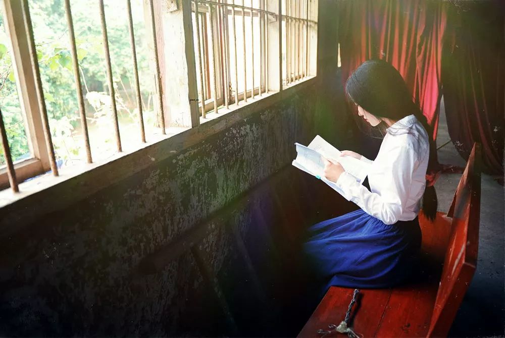 [暖先生格调]李玫瑾教授：1岁前请自己带孩子，6岁前要对孩子说不，12岁前重视心理抚养！