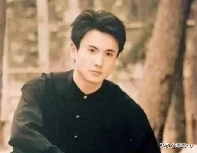 fun娱乐|星星眼漫画脸,谁说中年男演员不能拥有盛世美颜