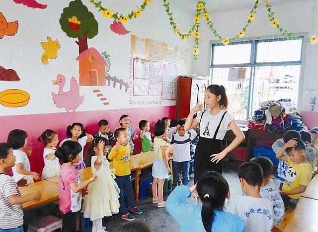 “别让女孩穿裙子上学”，幼儿园老师的好心建议，家长别不当回事