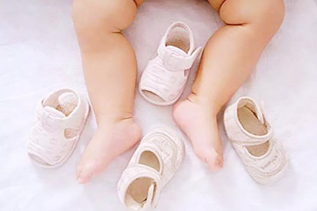 「超级宝妈」孩子腿部如果有两个“特征,”以后可能是高个子,你家孩子有没?