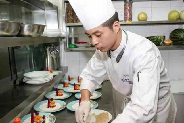 春笋|元气厨房 | 谷雨吃笋，G20大厨教你做好吃又好看的桃花泛