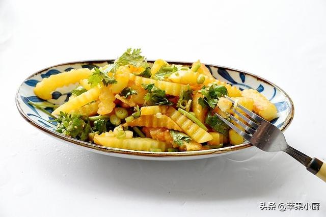 土豆|一块钱的土豆，切一切，煎一煎，加点料拌起来，原来这么好吃