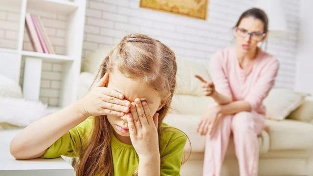 超级宝妈：你会向孩子道歉吗？你懂如何正确道歉吗？合理道歉能弥补亲情裂隙