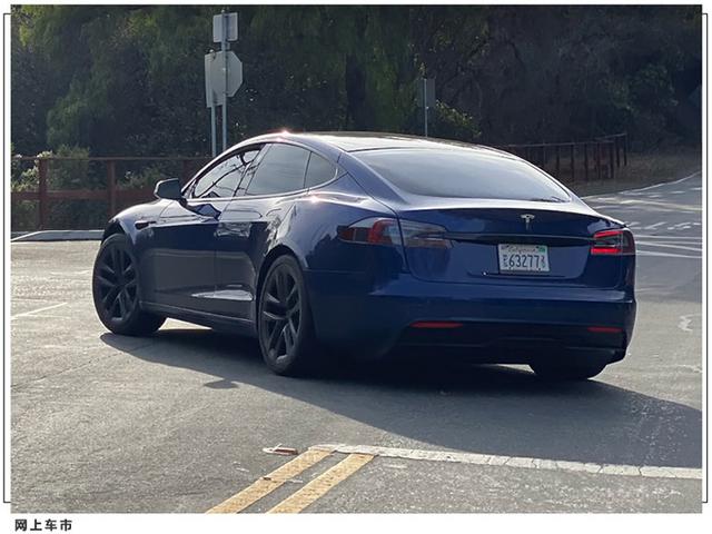 特斯拉Model S Plaid路试谍照曝光！极致空气套件 内饰重大升级