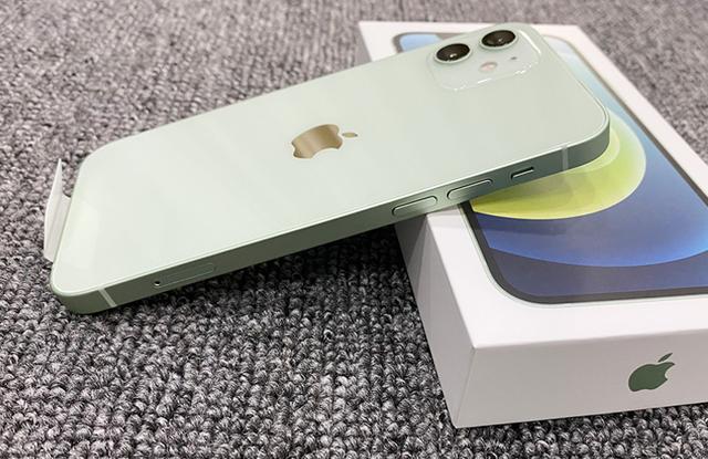 iPhone 12传来新话题，红色被嫌弃，绿色被推崇