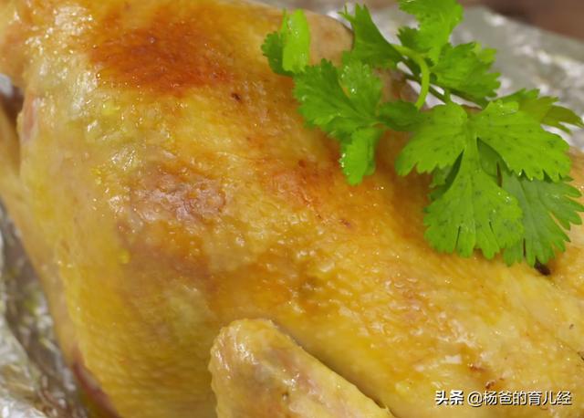 盐焗鸡这样做还是第一次见，软嫩营养，鲜香味美，家中孩子特爱吃