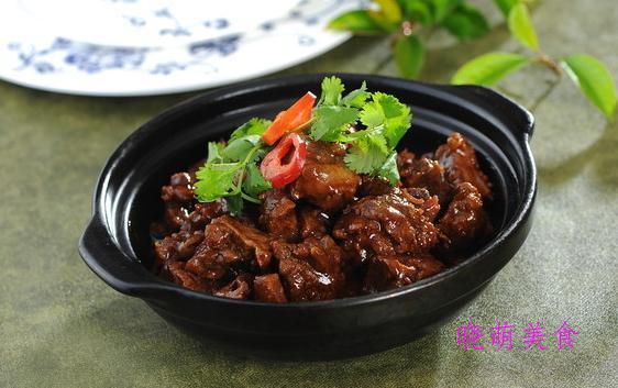 麻辣牛肉煲,重庆公鸡煲,香辣牛腩煲的家常做法,营养美味又下饭