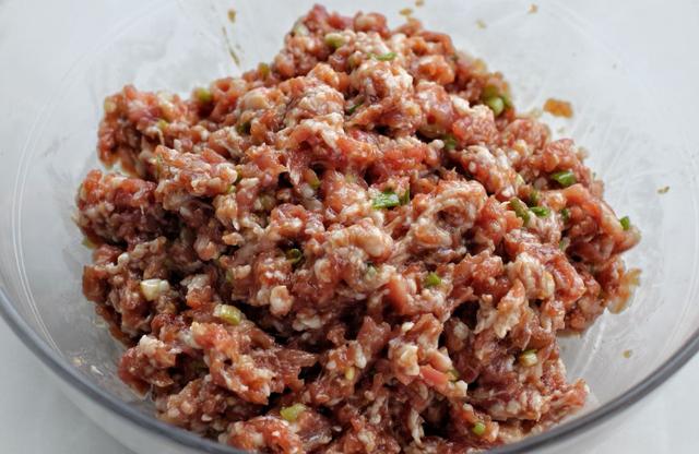 无论调哪种饺子馅，都不要缺少3样调料，饺子鲜香好吃，很实用