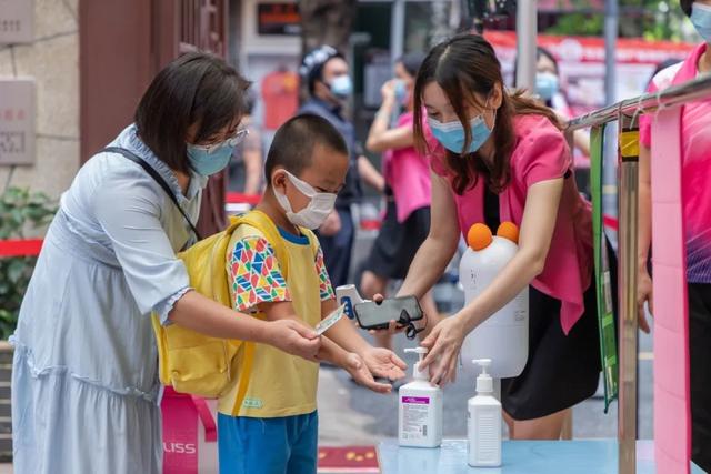 超级宝妈|萌娃归队！番禺第一批4.3万名幼儿今天回园，多图直击，看看有没有萌翻你？